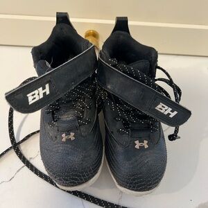 Under Armour Kids' Black cleats